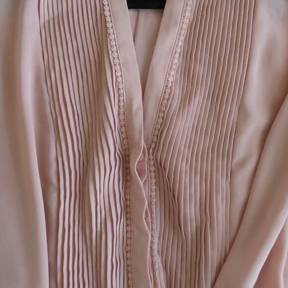 Maison Jules Short Sleeve Top Button Front V-Neck Blouse Pink Size XS - Picture 6 of 9